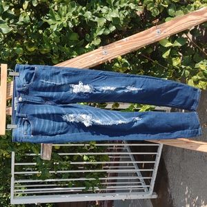 UWD Distressed Shredded Skinny Jeans 9